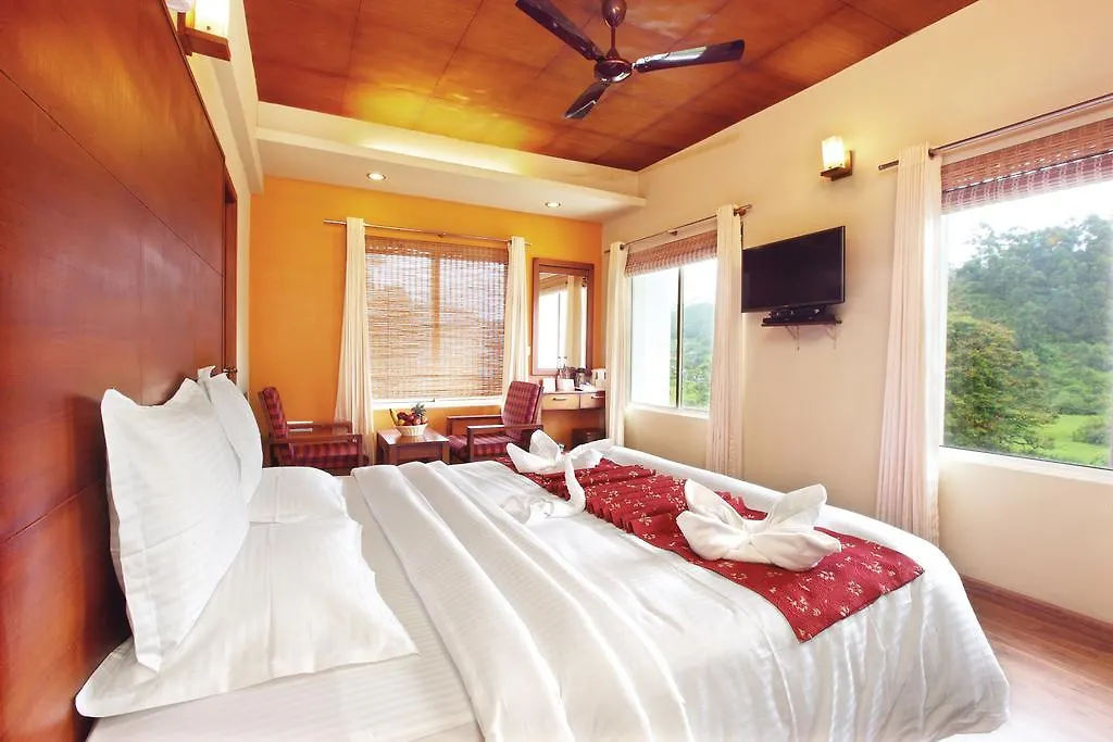 Grand Plaza Hotel Munnar 4*,  India