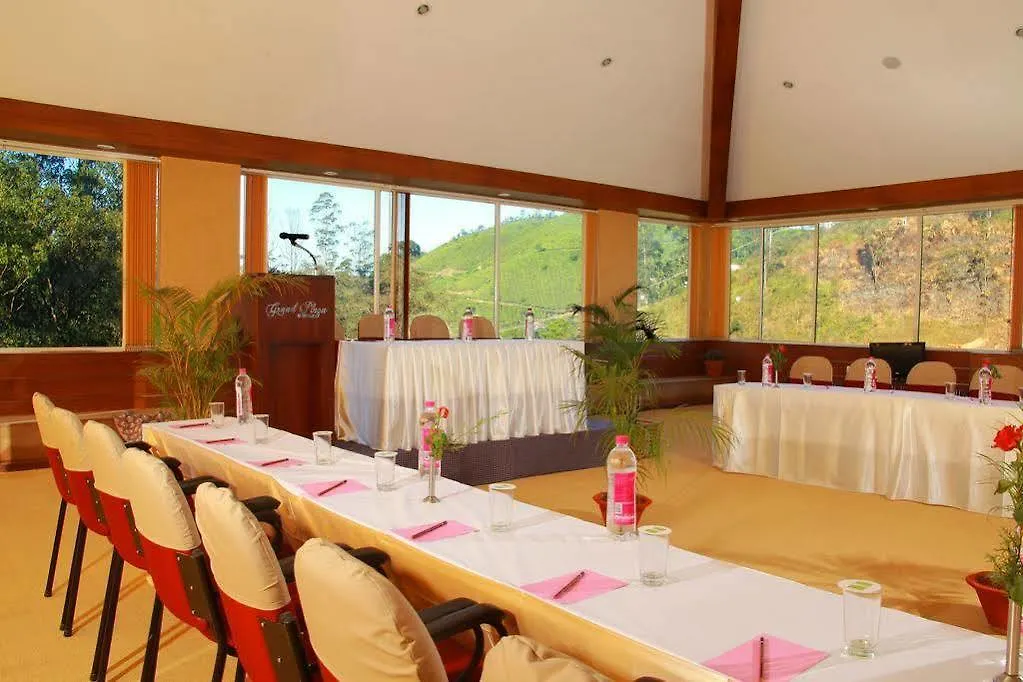 ****  Grand Plaza Hotel Munnar India