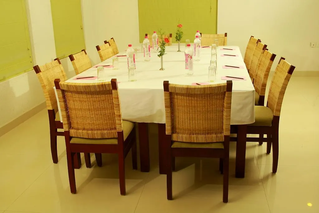 Hotel Grand Plaza Munnar