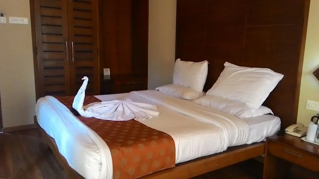 Hotel Grand Plaza Munnar
