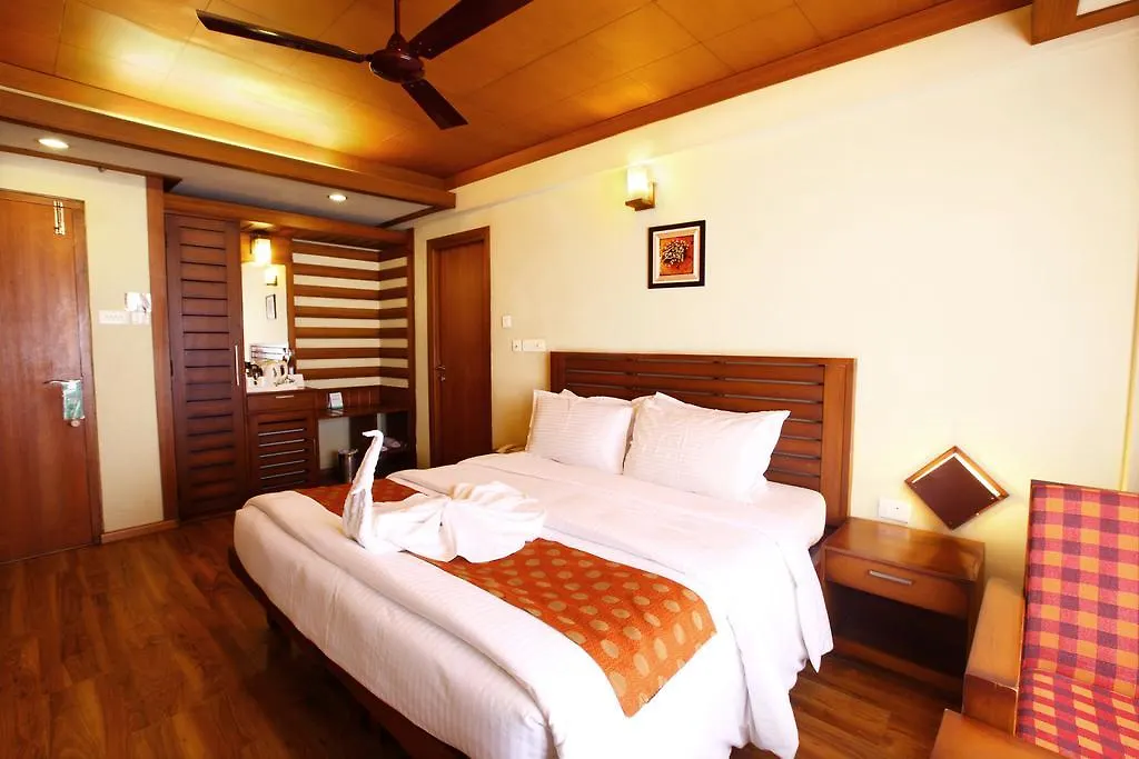 Hotel Grand Plaza Munnar